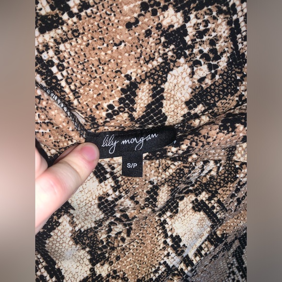 Snake skin pencil skirt- small - Picture 4 of 6